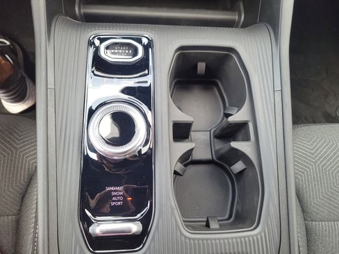 New 2026 Jeep Cherokee Laredo AWD/4WD image 32