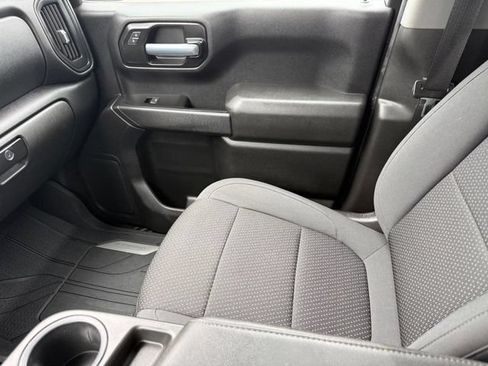 Used 2021 Chevrolet Silverado 1500 Custom RWD image 17