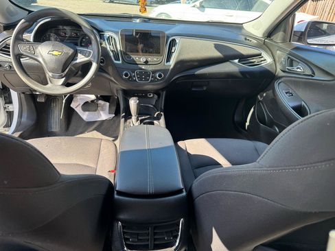 Used 2019 Chevrolet Malibu LT FWD image 19