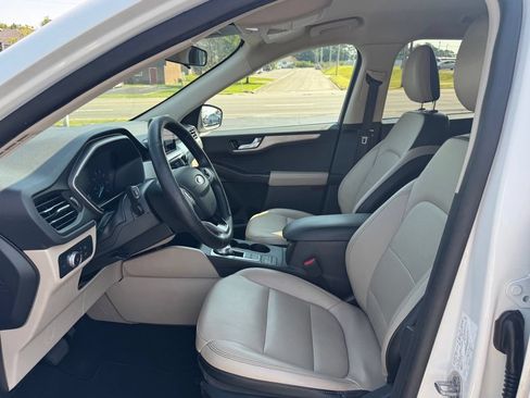 Used 2020 Ford Escape SEL FWD image 13