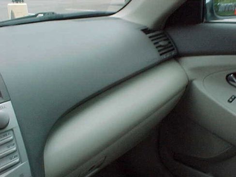 Used 2011 Toyota Camry LE w/ LE Extra-Value Pkg FWD image 23
