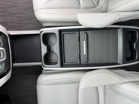 Used 2023 Honda Odyssey Touring image 18