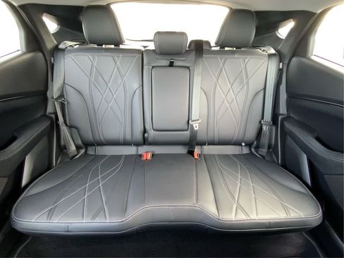 Used 2023 Ford Mustang Mach-E Select image 15