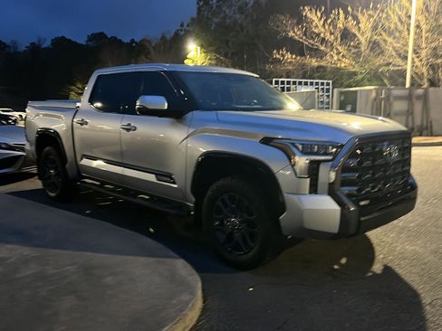 Used 2023 Toyota Tundra Platinum image 6