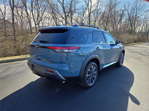 New 2026 Nissan Pathfinder Platinum AWD/4WD image 3