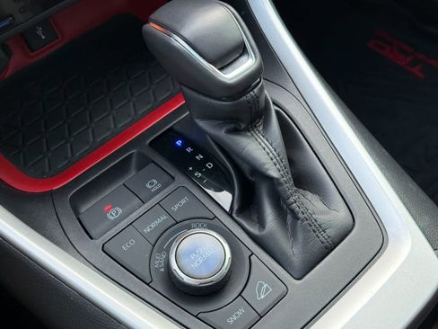 Used 2020 Toyota RAV4 TRD Off-Road image 21