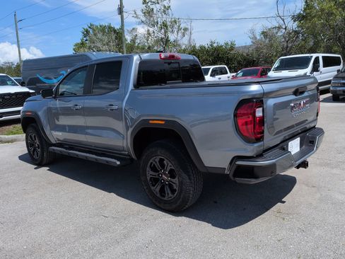 Used 2025 GMC Canyon Elevation w/ Technology Package RWD image 7