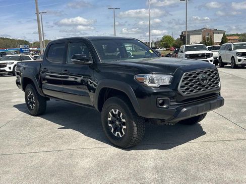 Used 2023 Toyota Tacoma TRD Off-Road w/ Technology Package image 1