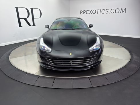 Used 2018 Ferrari GTC4Lusso T RWD image 2