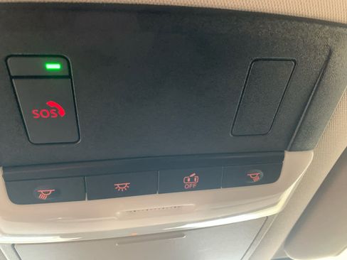 Used 2024 Nissan Pathfinder SV FWD image 35