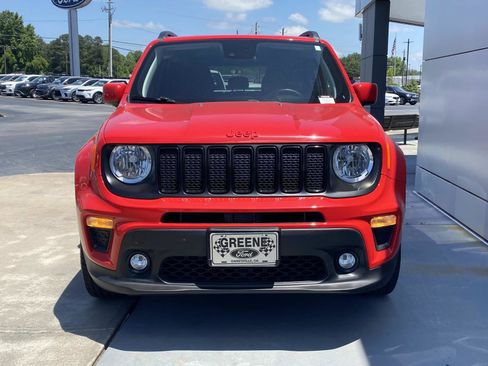 Used 2022 Jeep Renegade Latitude AWD/4WD image 11
