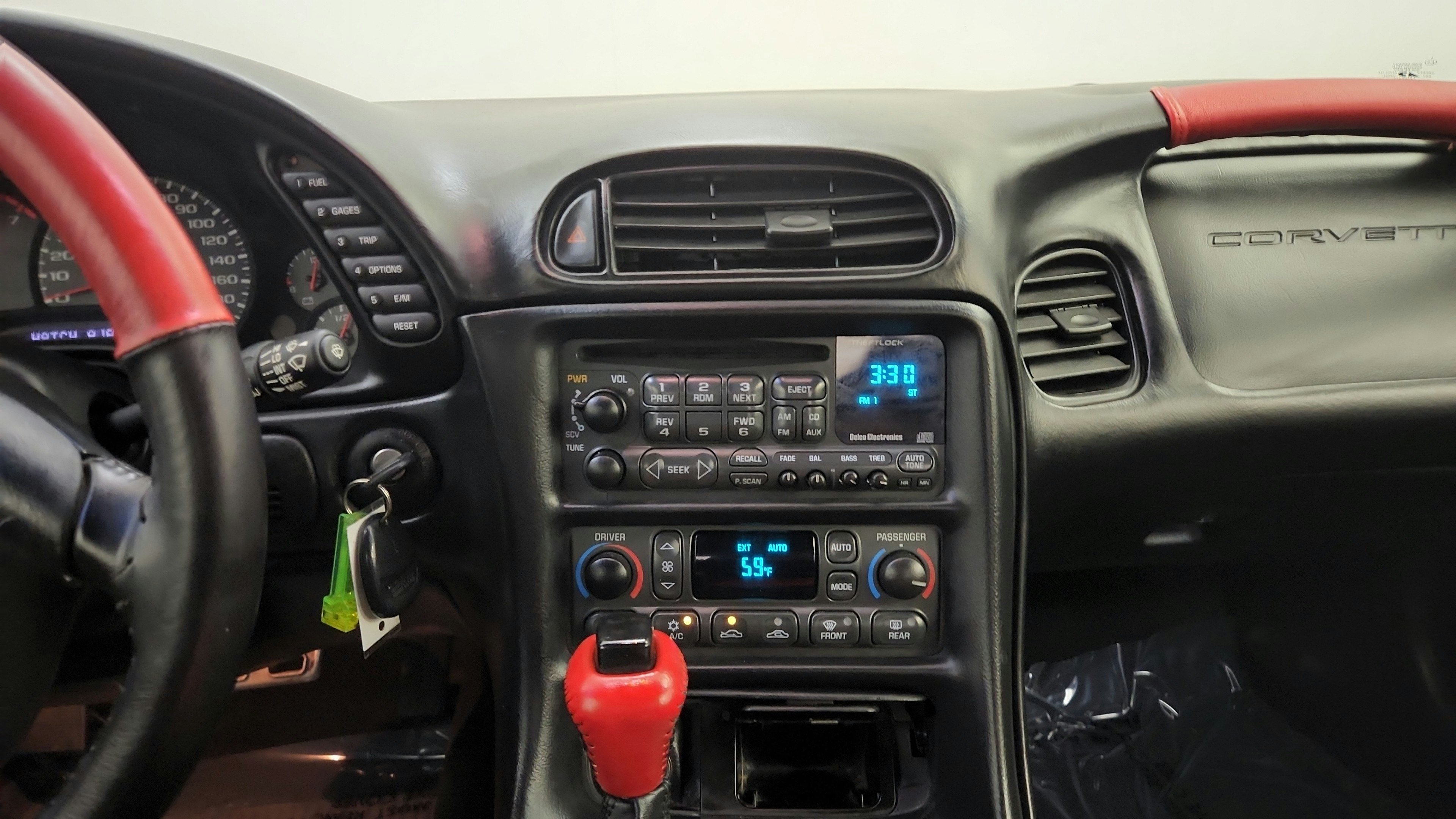 Used 2002 Chevrolet Corvette Coupe w/ Preferred Equipment Group2 RWD image 23