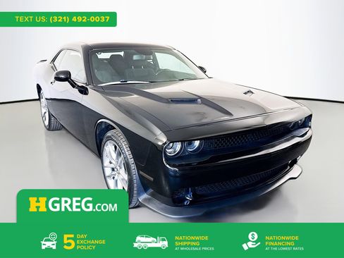 Used 2023 Dodge Challenger SXT RWD image 1