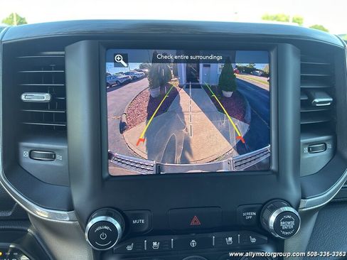 Used 2019 RAM 1500 Laramie image 28