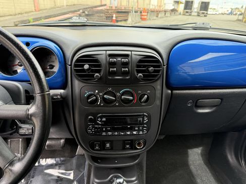 Used 2005 Chrysler PT Cruiser GT FWD image 36