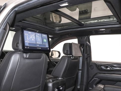 Used 2021 GMC Yukon Denali w/ Denali Premium Package image 24