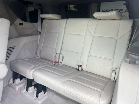 Used 2024 Cadillac Escalade Sport Platinum w/ LPO, ONYX Package AWD/4WD image 14