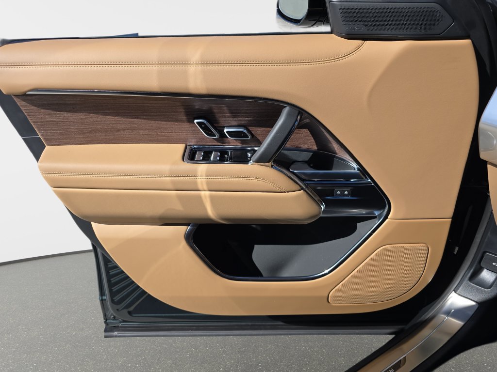 New 2026 Land Rover Range Rover SE AWD/4WD image 28