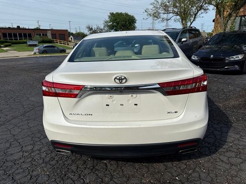 Used 2014 Toyota Avalon XLE Touring FWD image 5