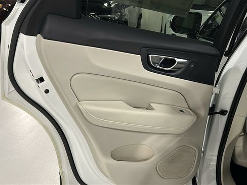 Certified 2024 Volvo XC60 T8 Plus w/ Protection Package Premier AWD/4WD image 22