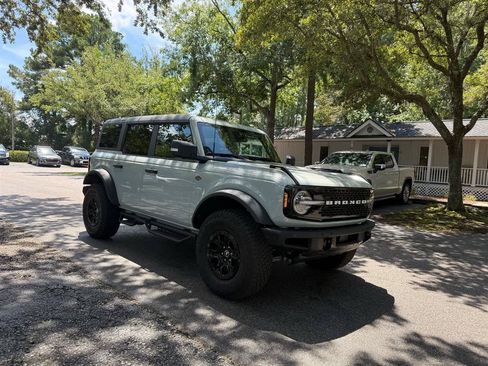 Used 2024 Ford Bronco Wildtrak AWD/4WD image 3