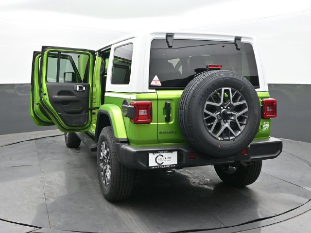 New 2026 Jeep Wrangler Unlimited Sahara w/ Whitecap Package AWD/4WD image 64