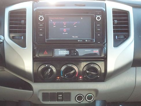 Used 2014 Toyota Tacoma PreRunner w/ TRD Sport Package image 14