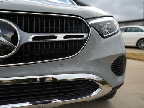 New 2026 Mercedes-Benz GLC 300 4MATIC image 11