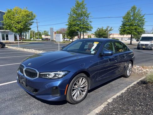 Used 2023 BMW 330i xDrive Sedan w/ Driving Assistance Package AWD/4WD image 2