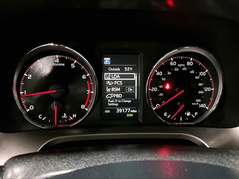 Certified 2017 Toyota RAV4 SE image 24