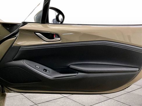 Used 2023 MAZDA MX-5 Miata Grand Touring w/ Weather Package RWD image 23