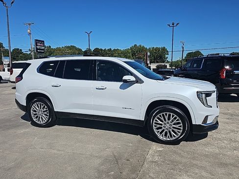 New 2026 GMC Acadia Denali w/ Super Cruise Package image 2