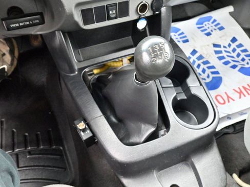 Used 2012 Toyota Tacoma 2WD Regular Cab image 18