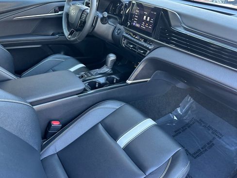 Certified 2025 Toyota Camry SE w/ Convenience Package image 19