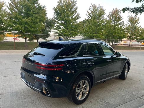Used 2023 Genesis GV70 2.5T AWD/4WD image 18