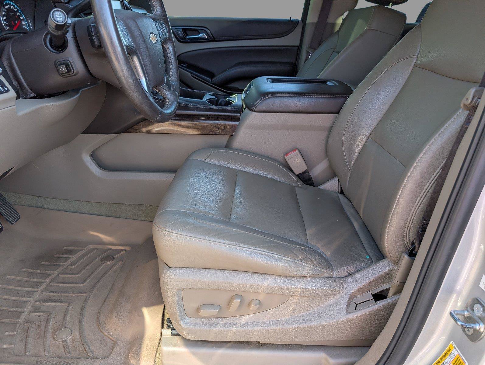 Used 2017 Chevrolet Tahoe LT w/ Luxury Package RWD image 14