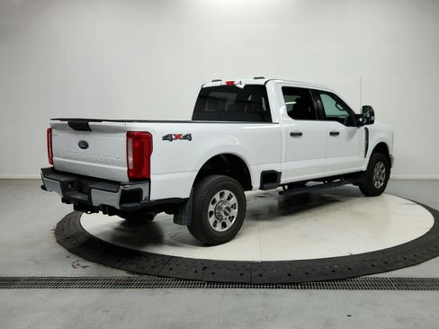 Used 2023 Ford F250 XLT AWD/4WD image 15