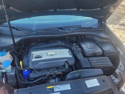 Used 2013 Volkswagen Golf 4-Door image 32