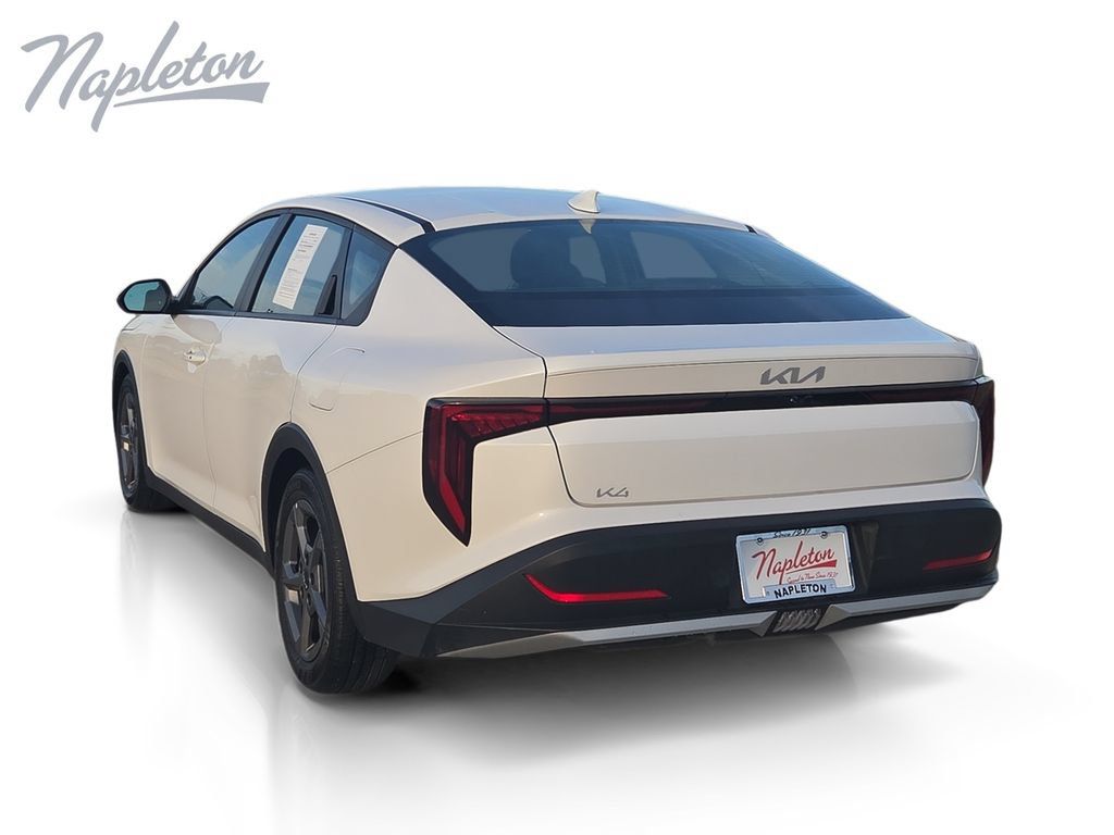 Used 2025 Kia K4 FWD image 3