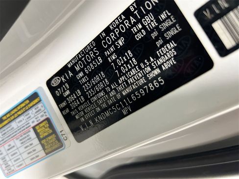 Used 2020 Kia Sedona SX image 29