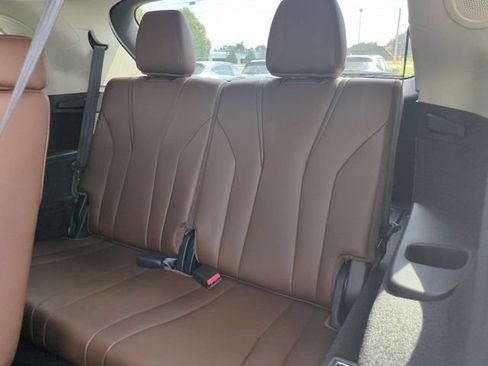 Used 2025 Acura MDX w/ Technology Package FWD image 25