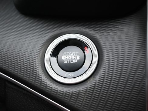 New 2026 Jeep Grand Cherokee Laredo image 15