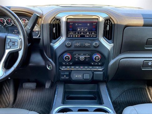 Used 2021 Chevrolet Silverado 1500 LTZ image 12
