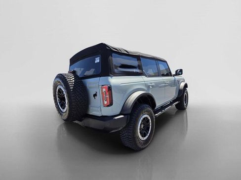 Used 2022 Ford Bronco Outer Banks w/ Sasquatch Package AWD/4WD image 5