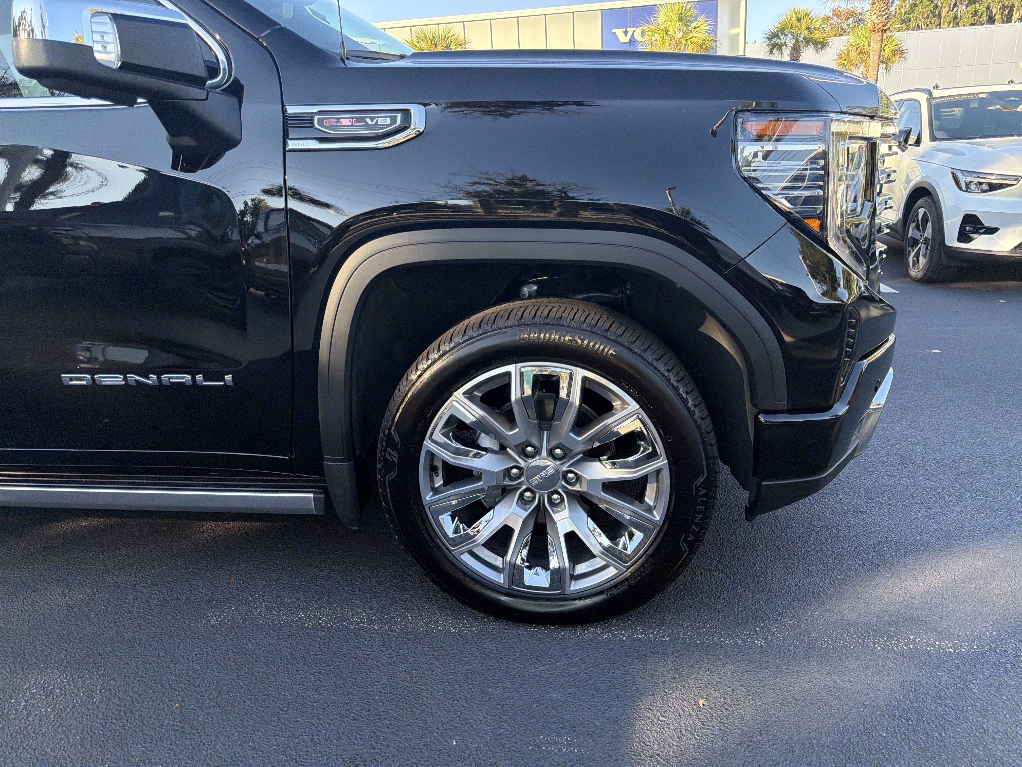 Used 2025 GMC Sierra 1500 Denali AWD/4WD image 13