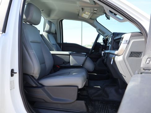 New 2025 Ford F350 XL w/ XL Chrome Package image 33