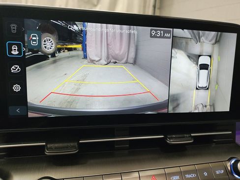 Used 2024 Hyundai Kona Limited image 32