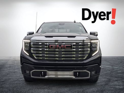 Used 2025 GMC Sierra 1500 Denali w/ Denali Reserve Package AWD/4WD image 9