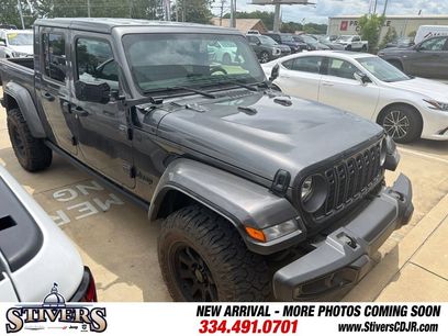 Used 2025 Jeep Gladiator Sport