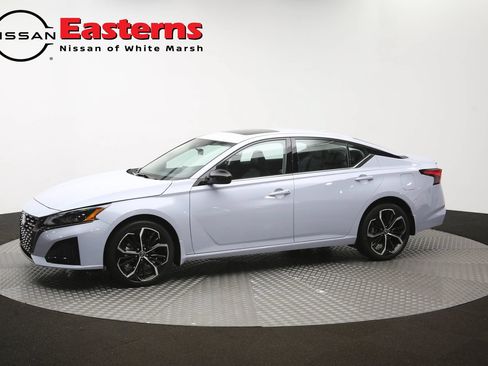 Used 2023 Nissan Altima 2.5 SR w/ SR Premium Package AWD/4WD image 56